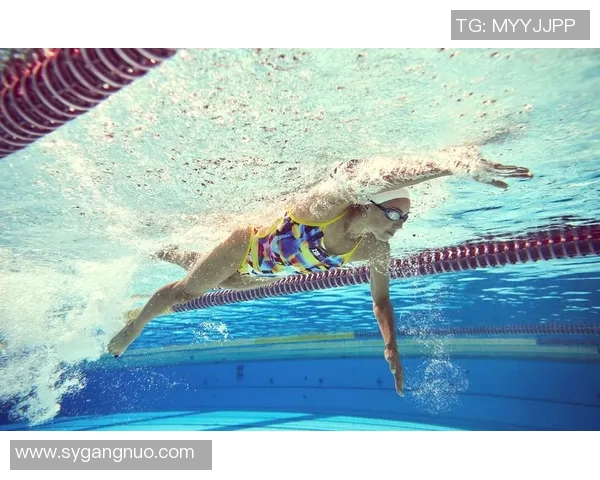 自由泳健身训练攻略提升体能与技巧，打造完美身形与健康生活