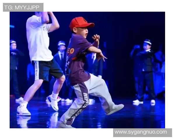 街舞梦想之路：杭州街舞队的拼搏与成长故事